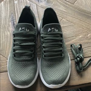APL techloom breeze sneakers